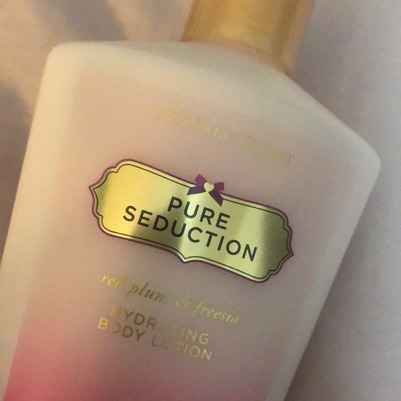 Victoria’s Secret pure seduction - Picture 4 of 5